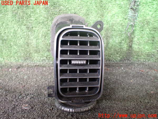 1UPJ-28447527]デリカ スペースギア(PD6W)エアコン吹き出し口2 (右) 中古_m0001.jpg