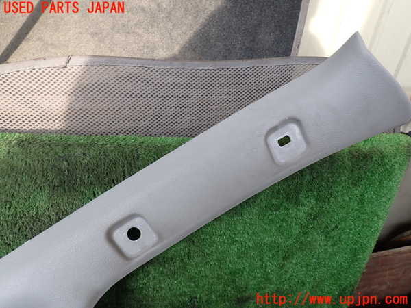 1UPJ-28447655]デリカ スペースギア(PD6W)右フロントピラートリム 中古_m0002.jpg
