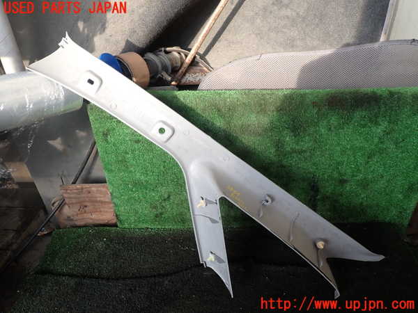 1UPJ-28447655]デリカ スペースギア(PD6W)右フロントピラートリム 中古_m0003.jpg