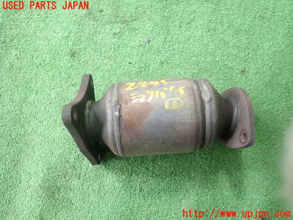 1UPJ-28452661]セルシオ(UCF31)触媒1 (右側) 中古_m0001.jpg