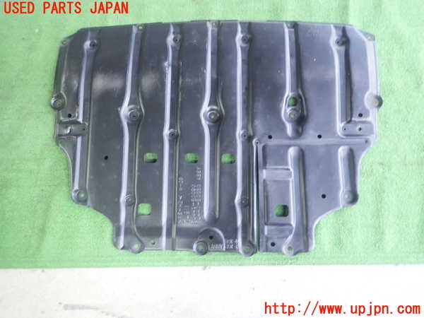 1UPJ-28452170]セルシオ(UCF31)エンジンアンダーカバー 中古_m0002.jpg