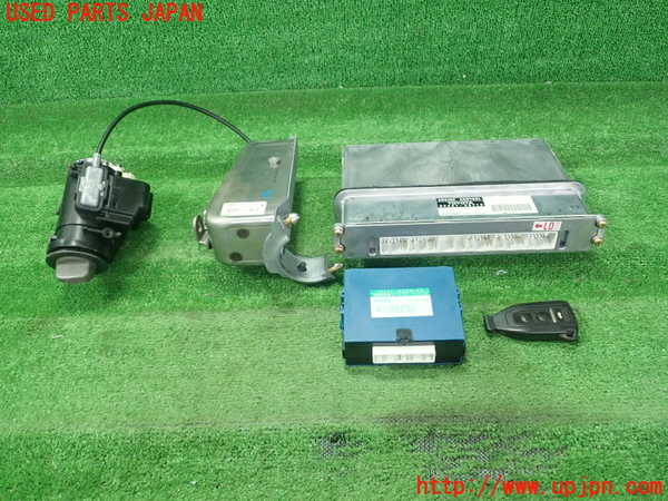 1UPJ-28456110]セルシオ(UCF31)エンジンコンピューター 中古_m0001.jpg