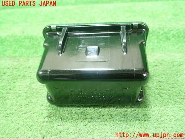 5UPJ-28457821]セルシオ(UCF31)灰皿1 中古_m0002.jpg