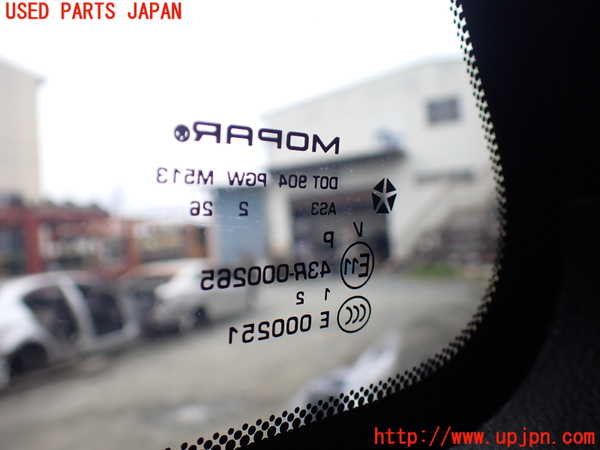 1UPJ-28461380]ジープ・グランドチェロキー(WK36)右クォーターガラス M513 中古_m0002.jpg