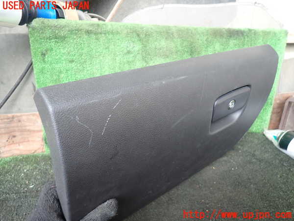 1UPJ-28467516]ジープ・グランドチェロキー(WK36)グローブボックス1 中古_m0002.jpg