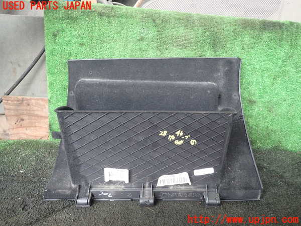 1UPJ-28467516]ジープ・グランドチェロキー(WK36)グローブボックス1 中古_m0004.jpg