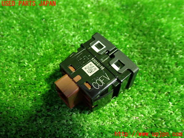 1UPJ-28476312]CR-V ハイブリッド(e：HEV)(RT6)スイッチ7 (VSC OFF) 中古_m0002.jpg