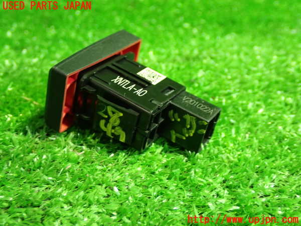 1UPJ-28476290]CR-V ハイブリッド(e：HEV)(RT6)ハザードスイッチ 中古_m0003.jpg