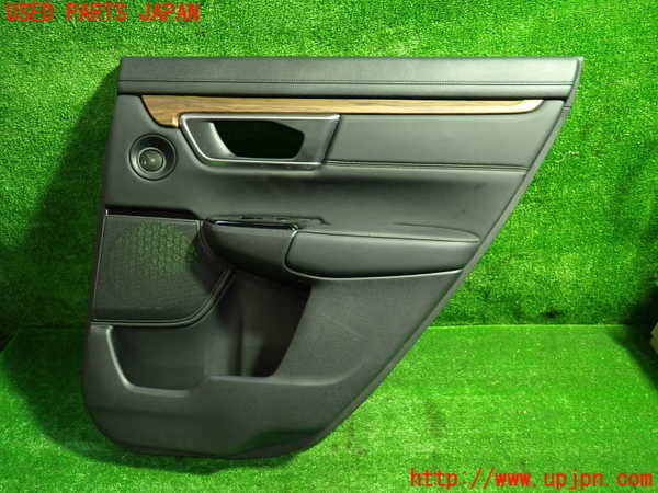 1UPJ-28471294]CR-V ハイブリッド(e：HEV)(RT6)右後ドア内張り 中古_m0001.jpg