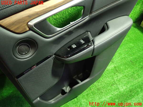 1UPJ-28471294]CR-V ハイブリッド(e：HEV)(RT6)右後ドア内張り 中古_m0002.jpg