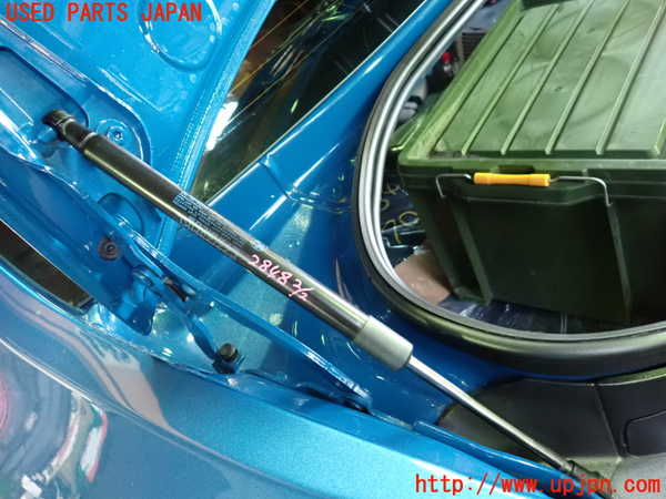 1UPJ-28481506]BMW M2 クーペ F87(1H30G)トランクダンパー 中古_m0002.jpg