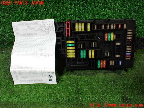 1UPJ-28486741]BMW M2 クーペ F87(1H30G)ヒューズボックス1 中古_m0001.jpg