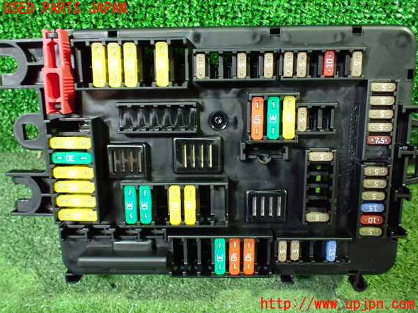 1UPJ-28486741]BMW M2 クーペ F87(1H30G)ヒューズボックス1 中古_m0002.jpg