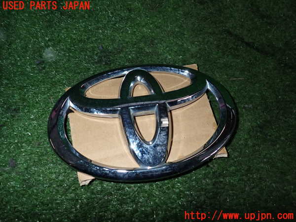 2UPJ-28491631]レジアスエース(ハイエース200系)(KDH206V)エンブレム1 中古_m0001.jpg