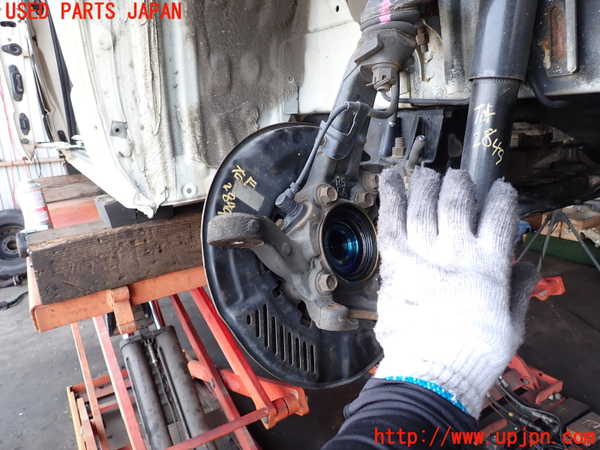 2UPJ-28494290]レジアスエース(ハイエース200系)(KDH206V)右フロントナックルハブ 中古_m0002.jpg