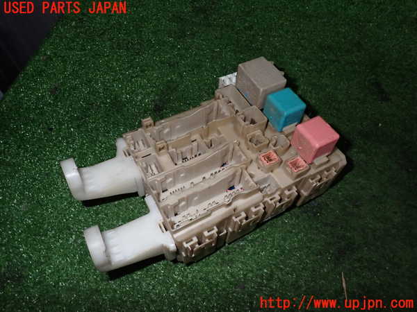 2UPJ-28496741]レジアスエース(ハイエース200系)(KDH206V)ヒューズボックス1 中古_m0001.jpg
