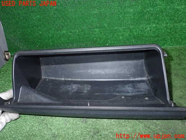 2UPJ-28497516]レジアスエース(ハイエース200系)(KDH206V)グローブボックス1 中古_m0004.jpg