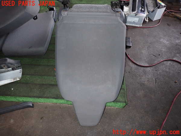 2UPJ-28497035]レジアスエース(ハイエース200系)(KDH206V)運転席シート 中古_m0004.jpg