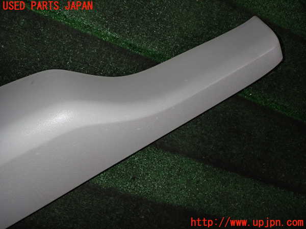 2UPJ-28491578]レジアスエース(ハイエース200系)(KDH206V)バックドア内張り 中古_m0004.jpg