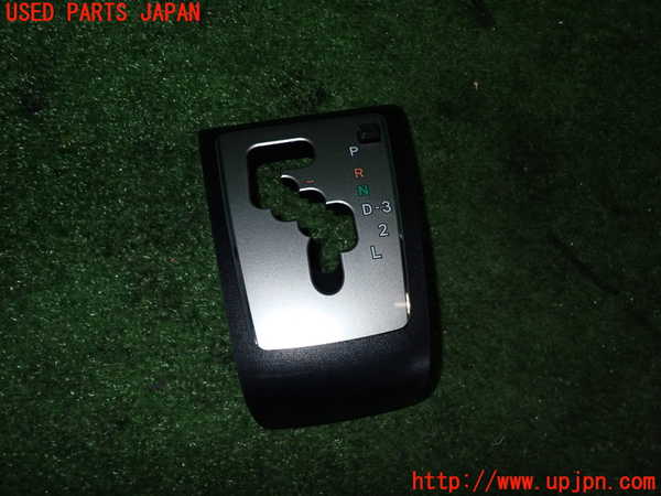 2UPJ-28497693]レジアスエース(ハイエース200系)(KDH206V)内装トリム類3 中古_m0001.jpg