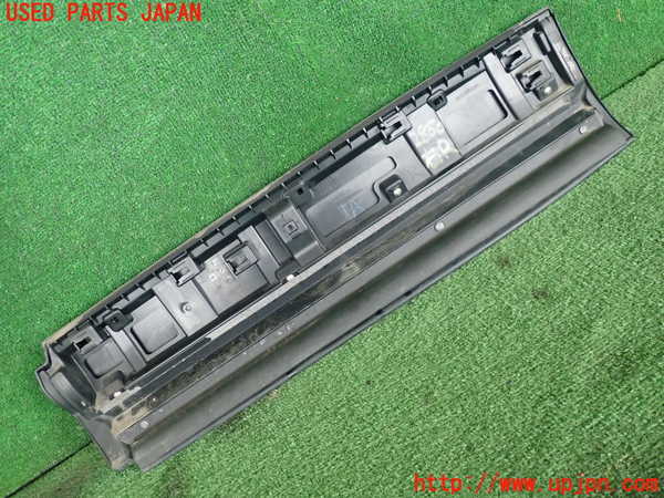 5UPJ-28501292]ヴェゼル ハイブリッド(e：HEV)(RV5)右後ドアパネル 中古_m0002.jpg