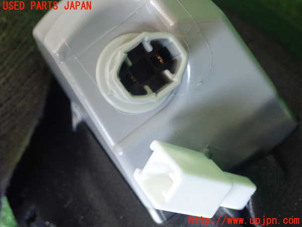 2UPJ-28501550]ヴェゼル ハイブリッド(e：HEV)(RV5)右リアフィニッシャー 中古_m0004.jpg