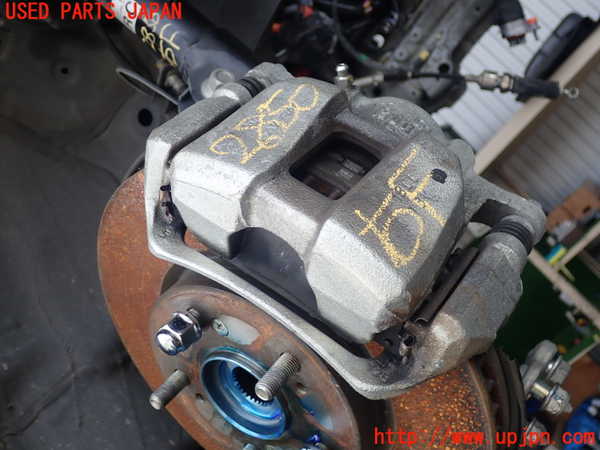 2UPJ-28504080]ヴェゼル ハイブリッド(e：HEV)(RV5)右フロントキャリパー 中古_m0001.jpg