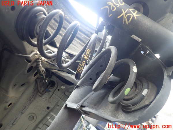 2UPJ-28505100]ヴェゼル ハイブリッド(e：HEV)(RV5)右リアスプリング 中古_m0001.jpg