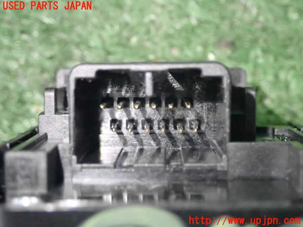 2UPJ-28506311]ヴェゼル ハイブリッド(e：HEV)(RV5)スイッチ6 (電動パーキングブレーキ、ブレーキホールド) 中古_m0004.jpg