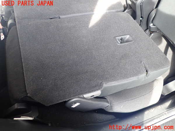 2UPJ-28507405]ヴェゼル ハイブリッド(e：HEV)(RV5)右リアシート 中古_m0005.jpg