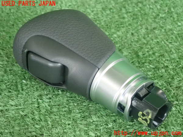 2UPJ-28507570]ヴェゼル ハイブリッド(e：HEV)(RV5)シフトノブ 中古_m0002.jpg