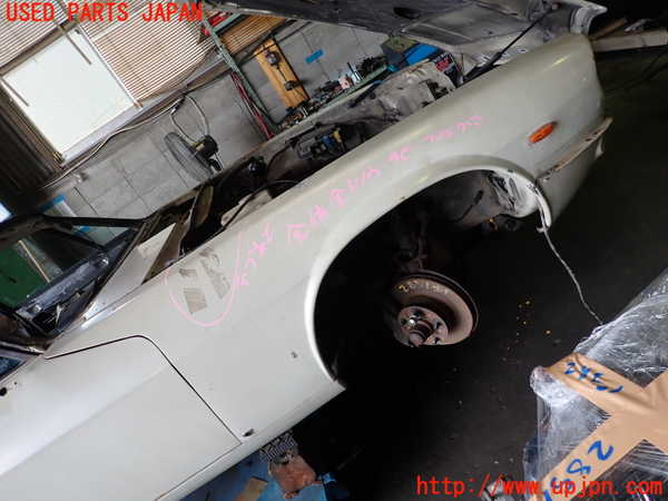 1UPJ-28511080]ジャガー・XJS(JNJCX)右前フェンダー 中古_m0001.jpg