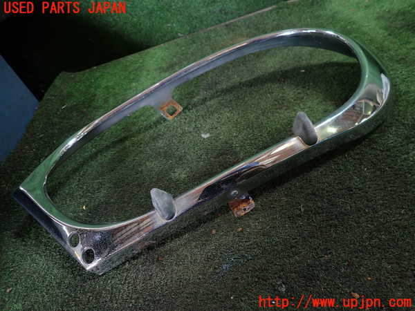 1UPJ-28511142]ジャガー・XJS(JNJCX)左ヘッドライトリム 中古_m0003.jpg