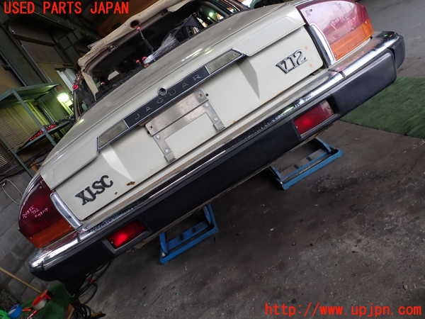 1UPJ-28511610]ジャガー・XJS(JNJCX)リアバンパー 中古_m0001.jpg