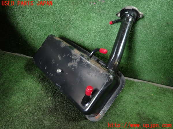 1UPJ-28512410]ジャガー・XJS(JNJCX)ラジエータータンク 中古_m0001.jpg
