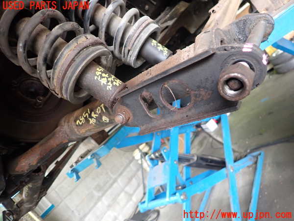 1UPJ-28515200]ジャガー・XJS(JNJCX)右リアロアアーム1 中古_m0001.jpg