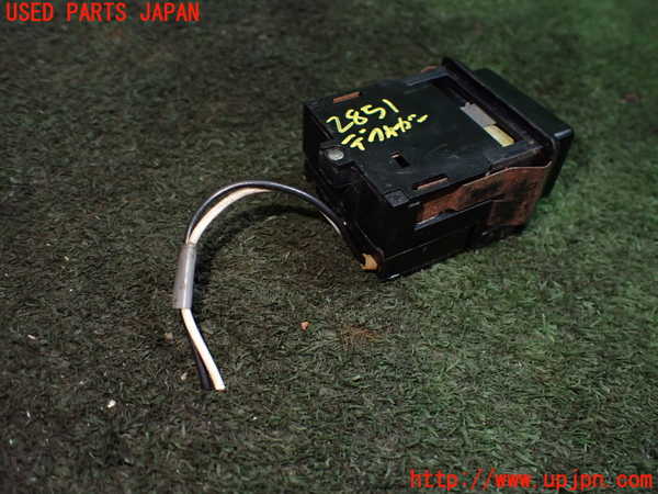 1UPJ-28516300]ジャガー・XJS(JNJCX)デフォッガースイッチ 中古_m0002.jpg