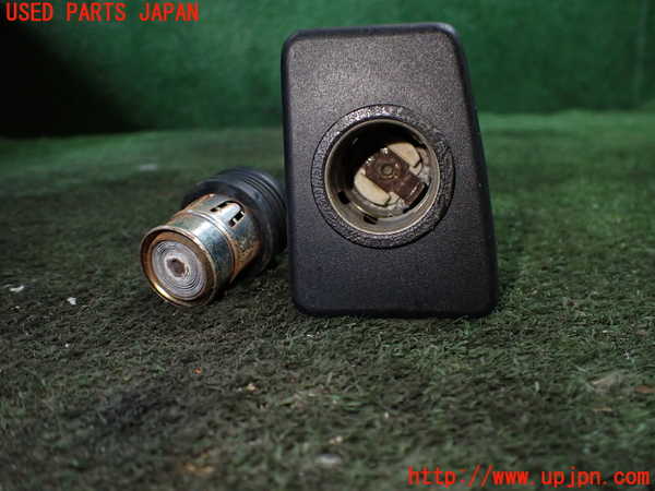 1UPJ-28517815]ジャガー・XJS(JNJCX)シガライター 中古_m0002.jpg