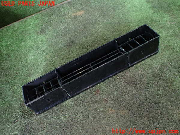 1UPJ-28517528]ジャガー・XJS(JNJCX)エアコン吹き出し口3 (真中) 中古_m0002.jpg