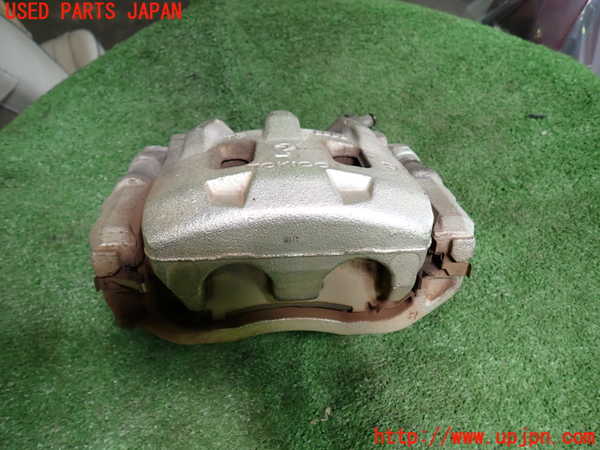 1UPJ-28524080]レヴォーグ(VMG) 後期 右フロントキャリパー 中古_m0001.jpg