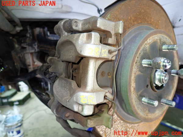 1UPJ-28524090]レヴォーグ(VMG) 後期 右リアキャリパー 中古_m0001.jpg