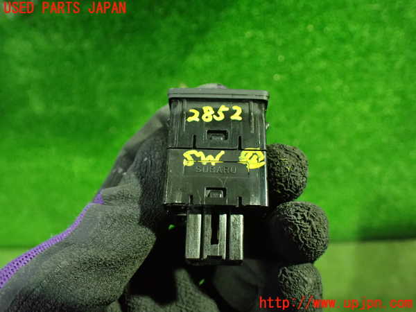 1UPJ-28526309]レヴォーグ(VMG) 後期 スイッチ4 フロントビュー 中古_m0002.jpg