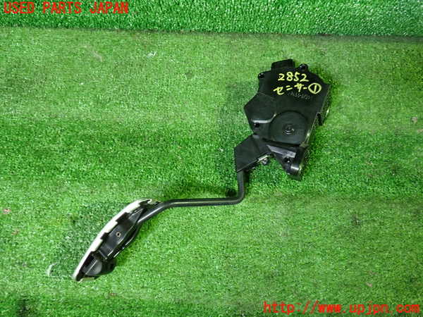 1UPJ-28526381]レヴォーグ(VMG) 後期 センサー1 アクセルペダル 中古_m0002.jpg