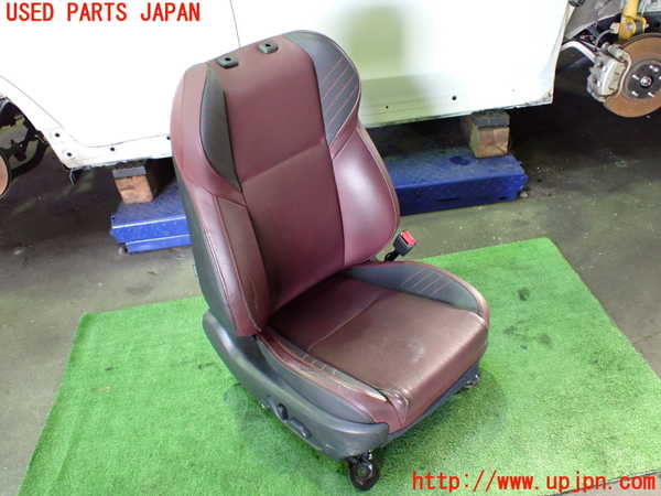 5UPJ-28527035]レヴォーグ(VMG) 後期 運転席シート 中古_m0001.jpg