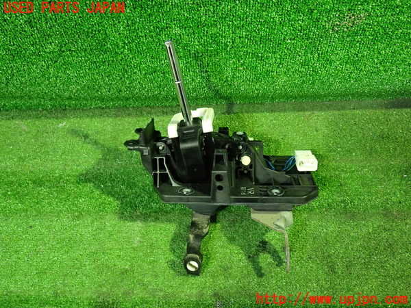 1UPJ-28527555]レヴォーグ(VMG) 後期 ATシフトレバー 中古_m0001.jpg
