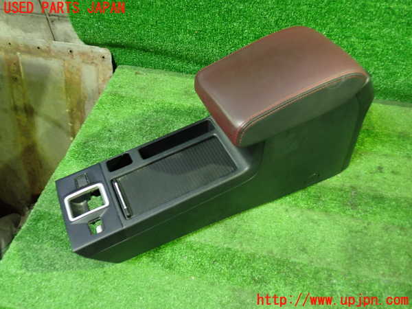 1UPJ-28527540]レヴォーグ(VMG) 後期 センターコンソール 中古_m0001.jpg