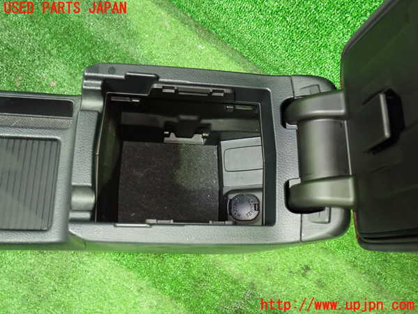 1UPJ-28527540]レヴォーグ(VMG) 後期 センターコンソール 中古_m0003.jpg