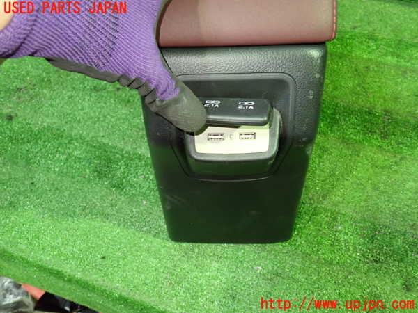 1UPJ-28527540]レヴォーグ(VMG) 後期 センターコンソール 中古_m0004.jpg