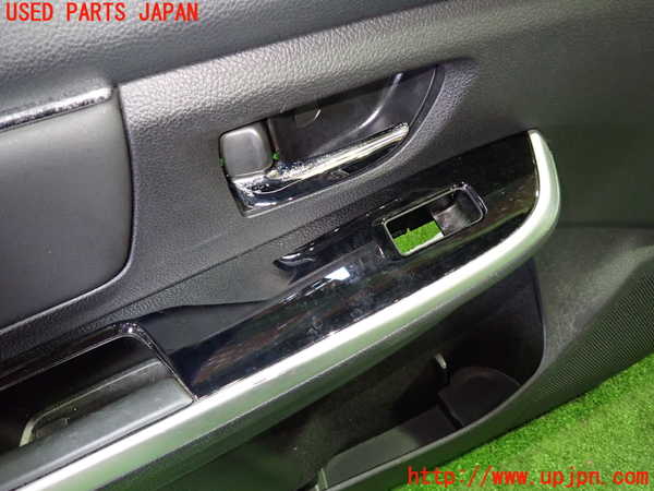 1UPJ-28521264]レヴォーグ(VMG) 後期 左前ドア内張り 中古_m0002.jpg