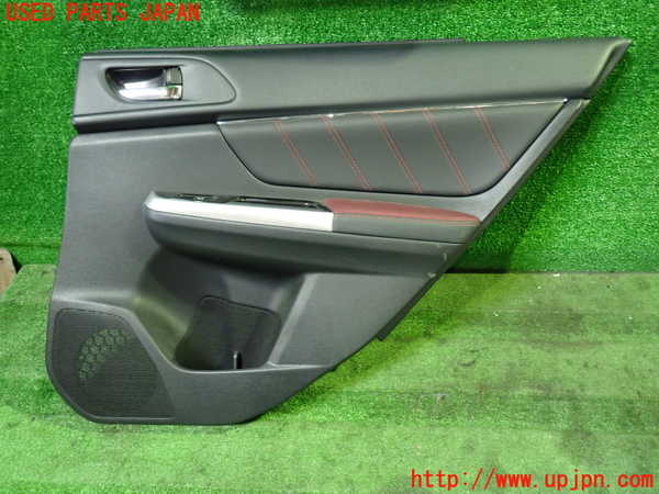 1UPJ-28521294]レヴォーグ(VMG) 後期 右後ドア内張り 中古_m0001.jpg